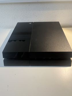 PS4 w/ controller