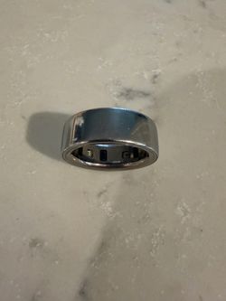 Oura Ring 4 Silver size 8