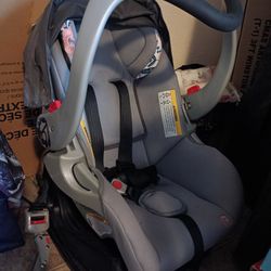 Baby Trend Infant Car Seat