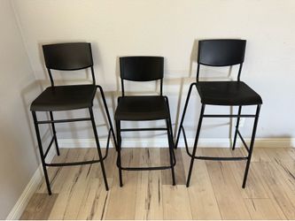 3 Black bar stools