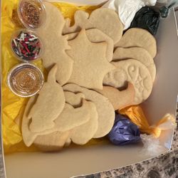 Halloween Decorating Kits