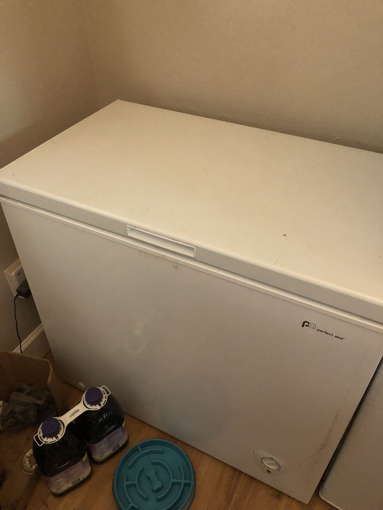 Perfect Aire Chest Freezer For Sale