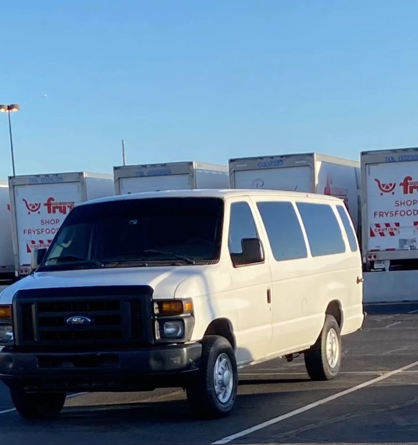 2008 Ford E-350