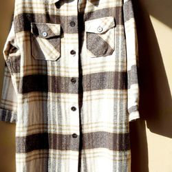 Long Plaid shirt dress jacket Long sleeve pockets women's Size L Large coat