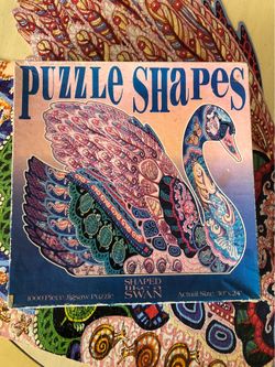 1000 Piece Jigsaw Puzzle - Shaped Like a Swan