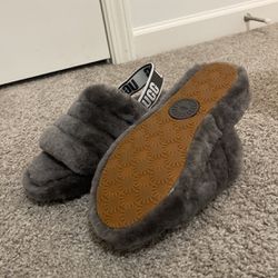 UGG slippers 
