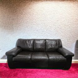 Free Delivery!🚚 Clean Dark Brown Leather Sofa Couch