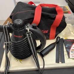 SINGER Clothes Steamer With Canvas Bag and Tool Attachments
