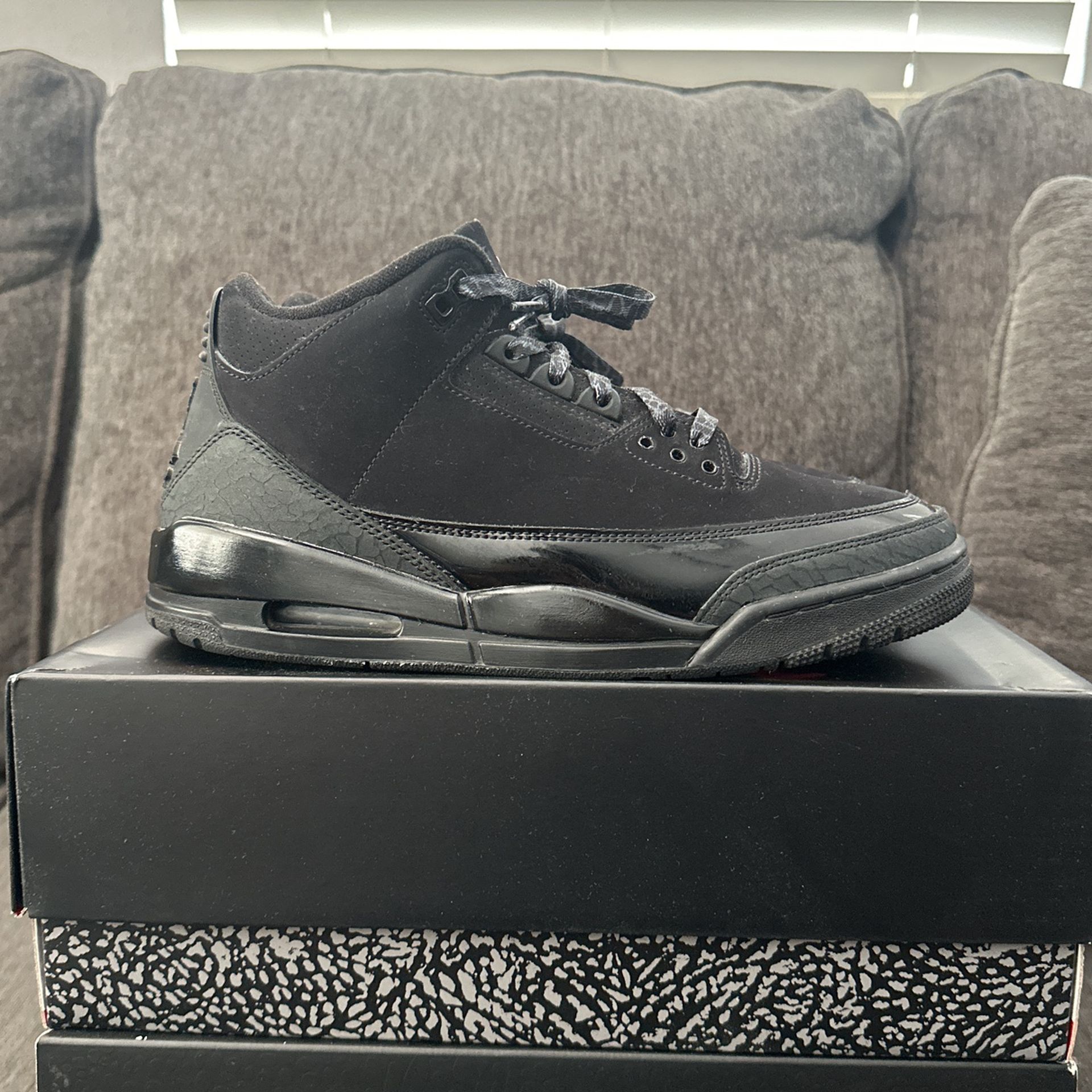 Jordan 3 Black cat