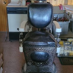 Rare 1920s Louis Hanson Barber Chair 