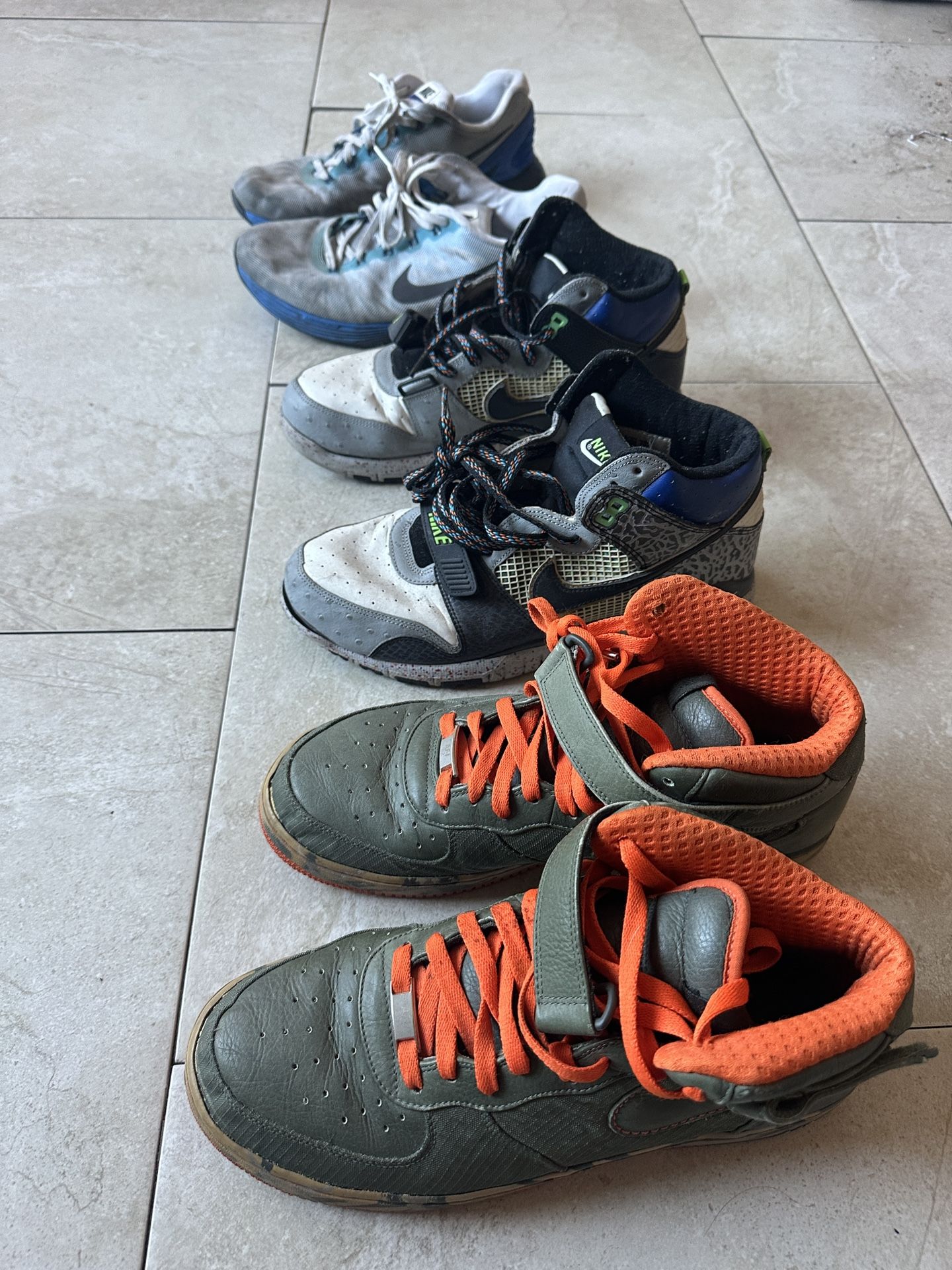 Nike Shoes Size 10.5