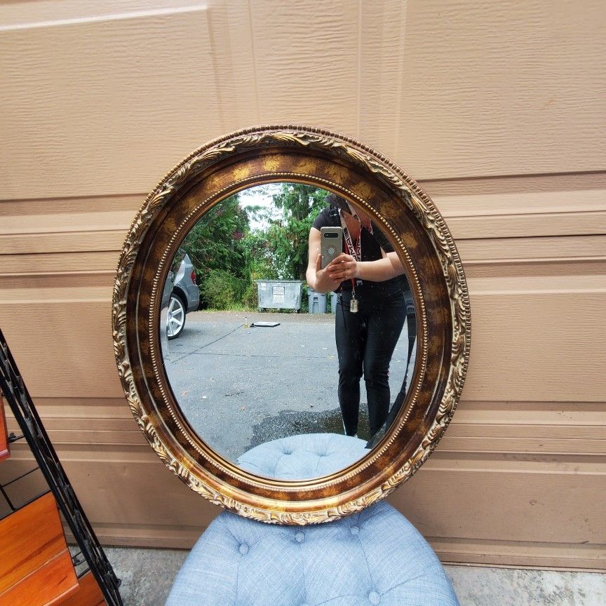 Beautiful Antique Vintage Gold Oval Mirror Made In Canada. Only $50