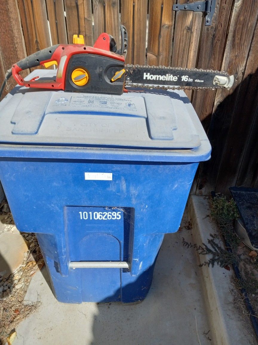 Chainsaw. Corded Electric.