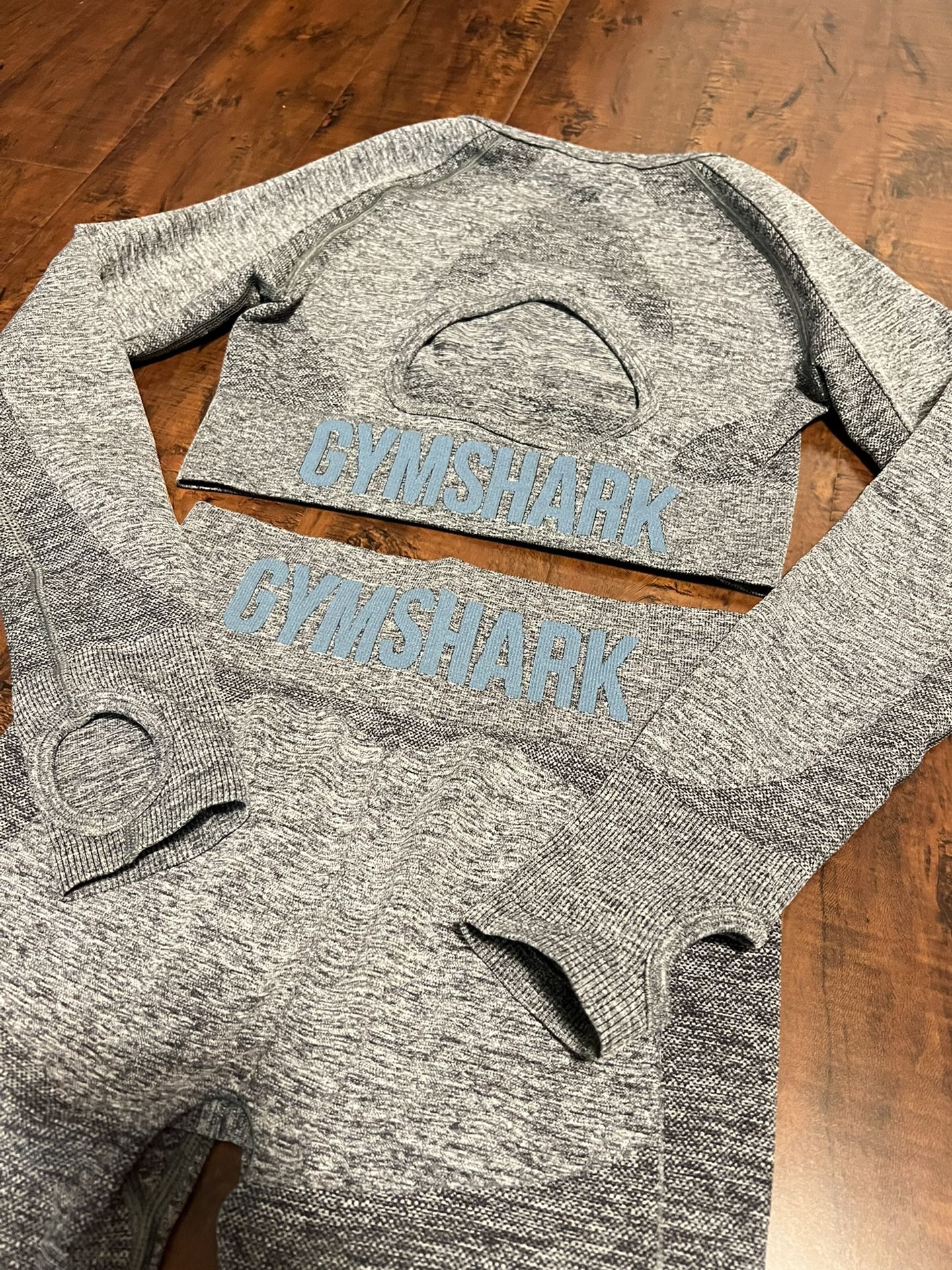 GYMSHARK FLEX SPORTS LONG SLEEVE CROP TOP HIGH WAISTED LEGGINGS SET GRAY  SIZE S for Sale in Pembroke Pines, FL - OfferUp