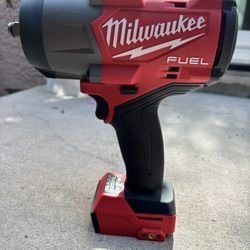 Milwaukee Fuel  M18  High Impact Driver 1/2