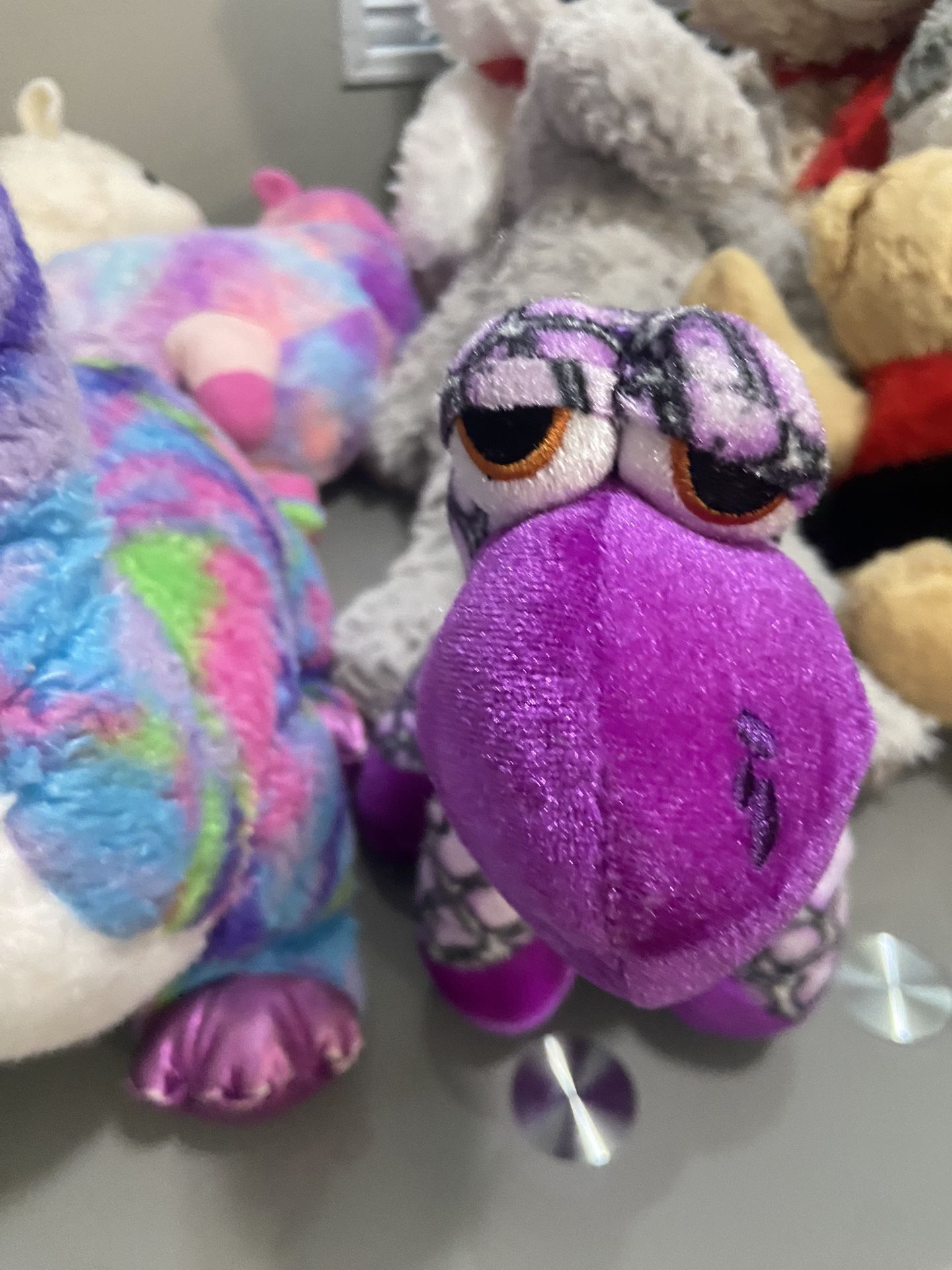 12 Peluches 