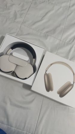 Apple AirPods Max Headphones