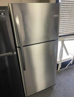 Frigidaire Top Mount Refrigerator Stainless Steel