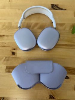 Like New Purple Airpods Max USB-C 2025.