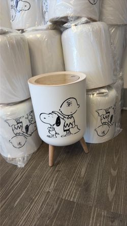 Peanuts Snoopy & Charlie Brown Storage Canister