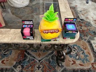 NeeDoh and squeeezy