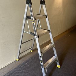 Gorilla Ladders Step Ladder