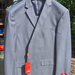 17 Men’s Suits – Bulk Deal Available – Priced to Sell Fast