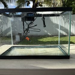 20 Gallon Fish Tank 