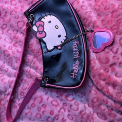 Hello Kitty purse (SEND ME ANY OFFER)
