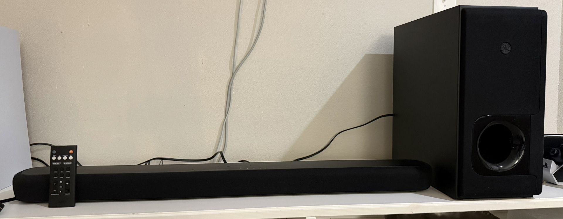 Yamaha SET� Model NS-WSW44 Wireless Subwoofer and soundbar
