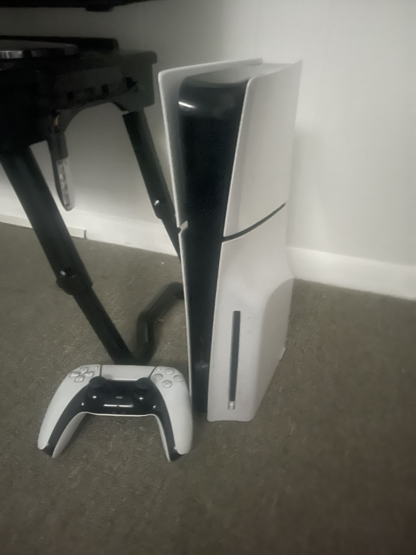 Console - PlayStation 5 with Controller