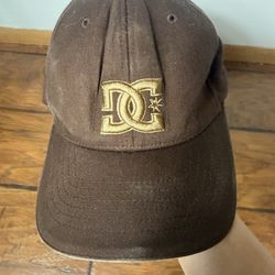 Brown DC shoes baseball cap  Very good condition  Smoke free home