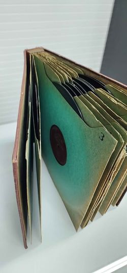 100+ Year Old Victor & Victrola Record Album – 12 Antique 78s – Musical Time Capsule