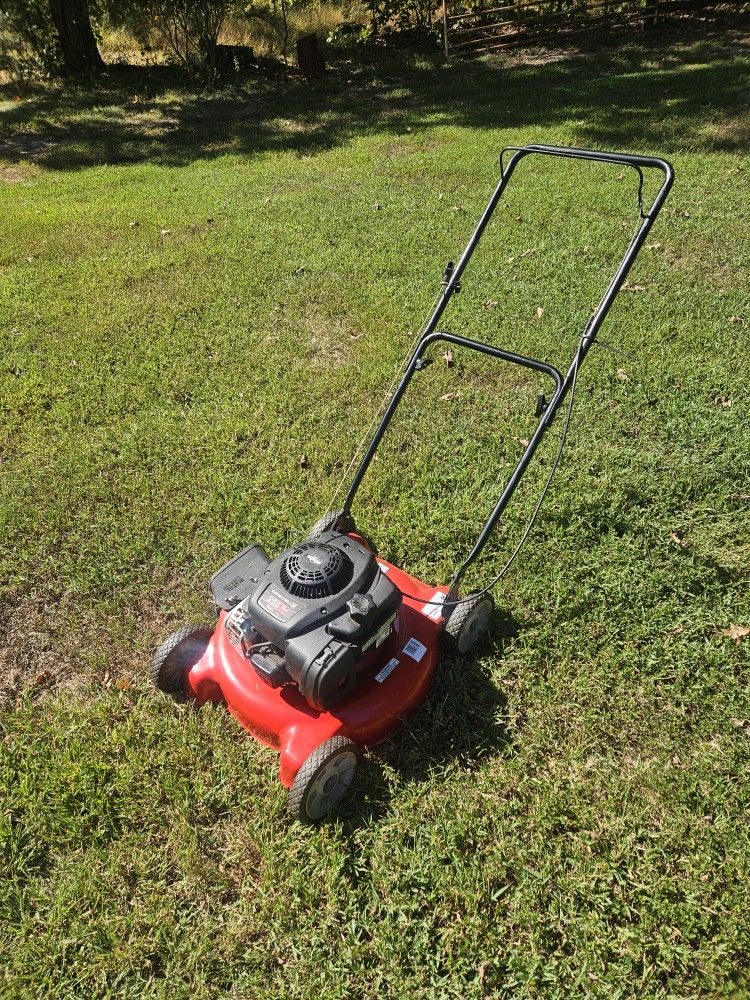 YardMachines 20" Push Mower