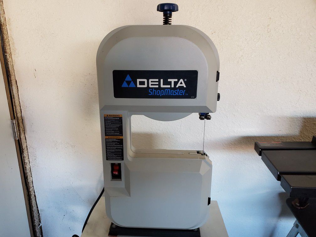 Delta Shopmaster Band Saw BS100 & stand