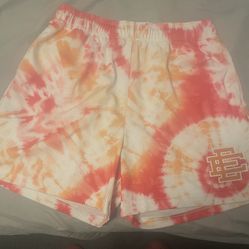 EE Shorts