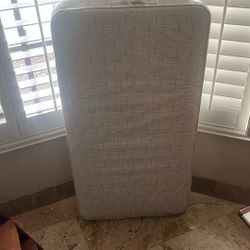 Sealy - Cozy Rest - Extra Firm Waterproof Crib Mattress - Practically New 