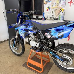 2011 Yz 85