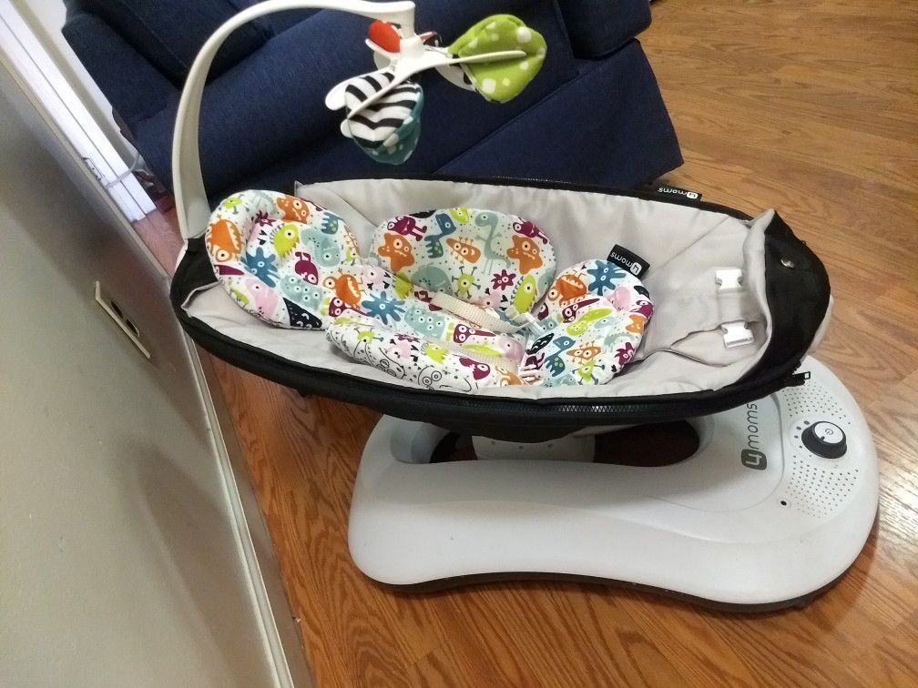 4moms mamaroo with infant insert