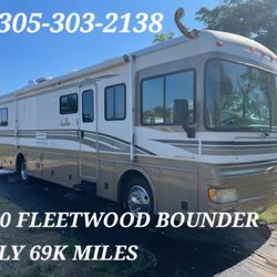 2000 FLEETWOOD BOUNDER 36 RV