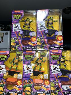 Teenage Mutant Ninja Turtles Donatello Half Pipe RC Vehicle Movie Edition Edades 5+ - Skate + Realiza trucos - Controlador RC de 2.4 GHz