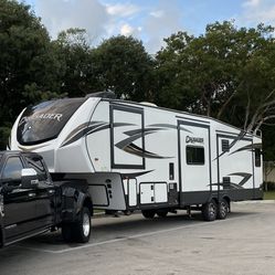 2019 Prime Time Crusader 330MBH