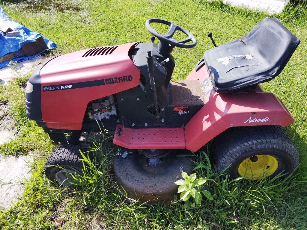 Riding lawn mower 42" read ad Yes Still Available