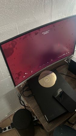 Curved Widescreen Gaming Monitor