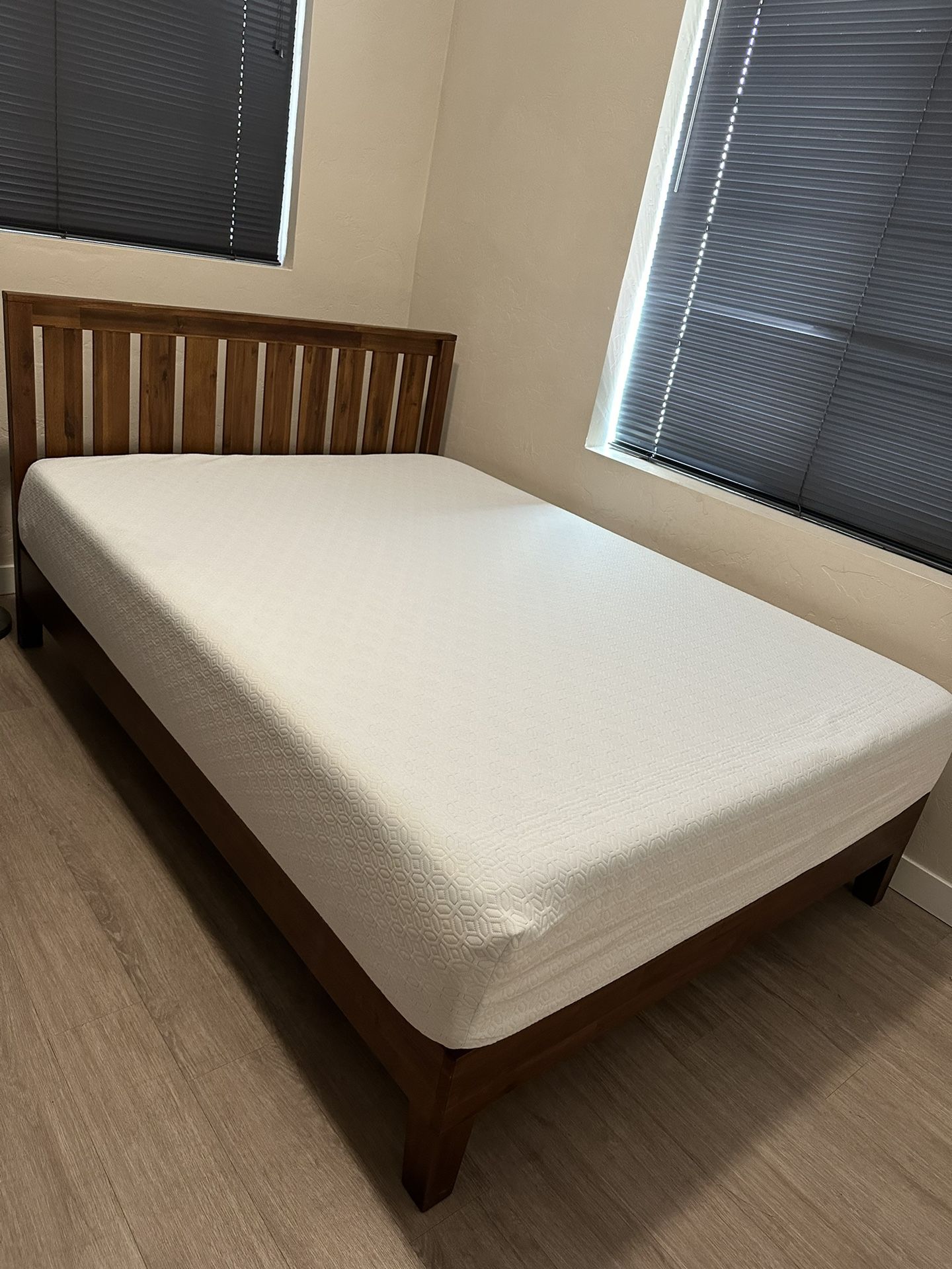 Full Wood Bed Frame With Headboard