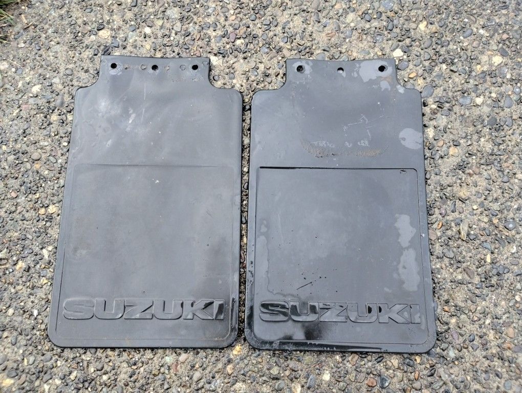 Vintage Suzuki Samurai mud flaps/splash guards, pair, black rubber