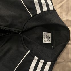 Adidas Small 😍 Women 