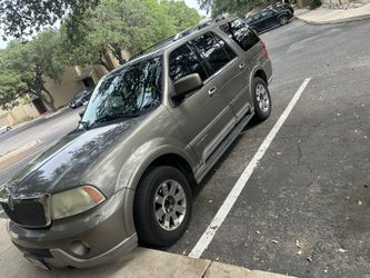 2004 Lincoln Navigator
