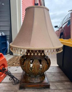 Vintage Decorative Table Lamp 27” – Bronze Style