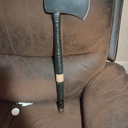 Zombie axe